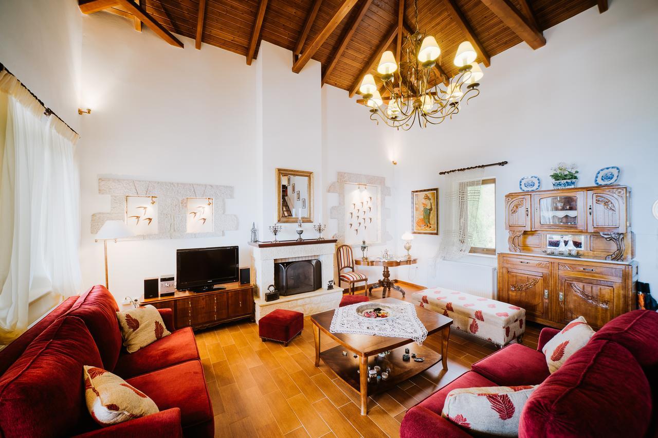 Lena'S Villa Stoúpa Esterno foto